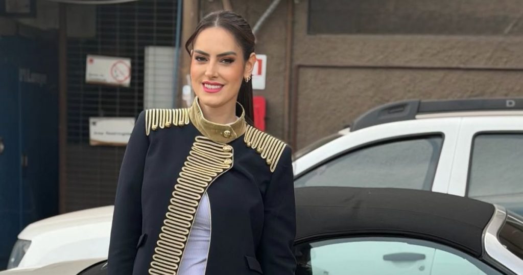 Recuperan el Porsche de Adriana Barrientos: vehículo apareció horas después del violento portonazo