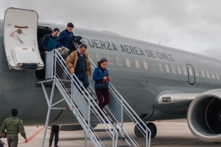 Ministra de Salud viaja a Atacama para coordinar respuesta sanitaria por el sistema frontal
