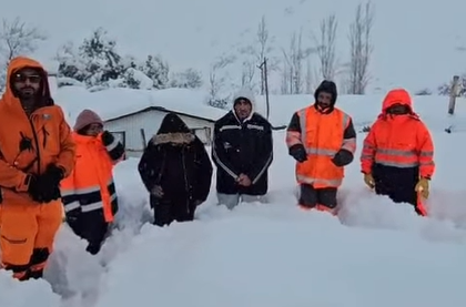 VIDEO | Dramática emergencia en Junta de Valeriano: piden evacuación aérea por nieve y avalanchas