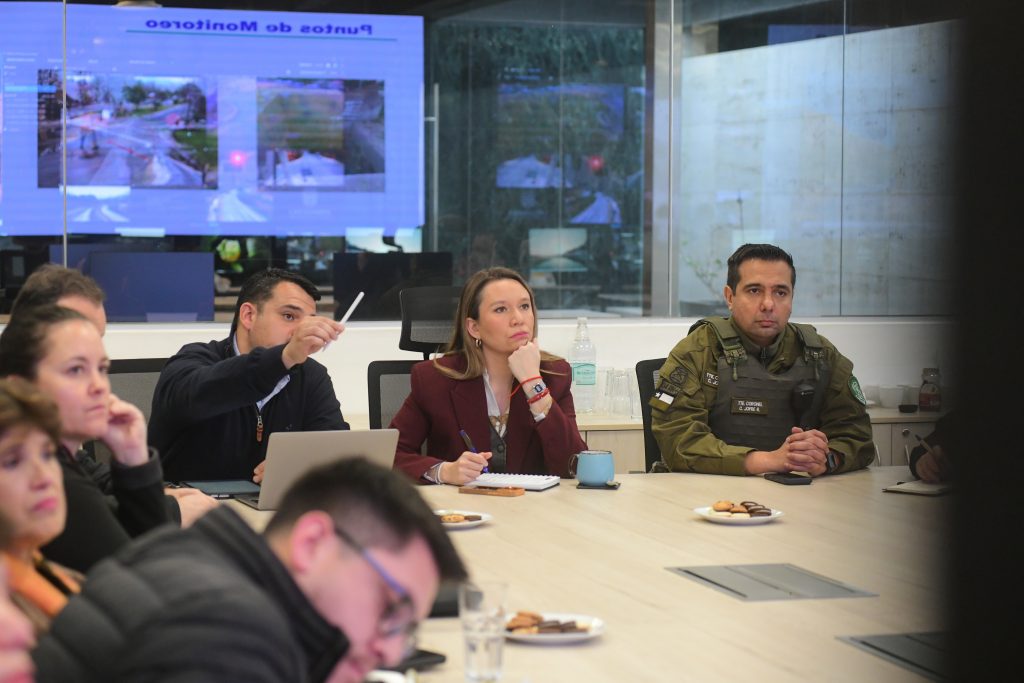 Sistema frontal: Las Condes despliega operativo especial para enfrentar lluvias y posibles emergencias