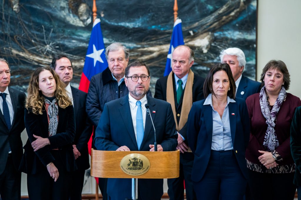 Gobierno coordina estrategia con gremios para negociar nuevas exenciones a aranceles de EE.UU.