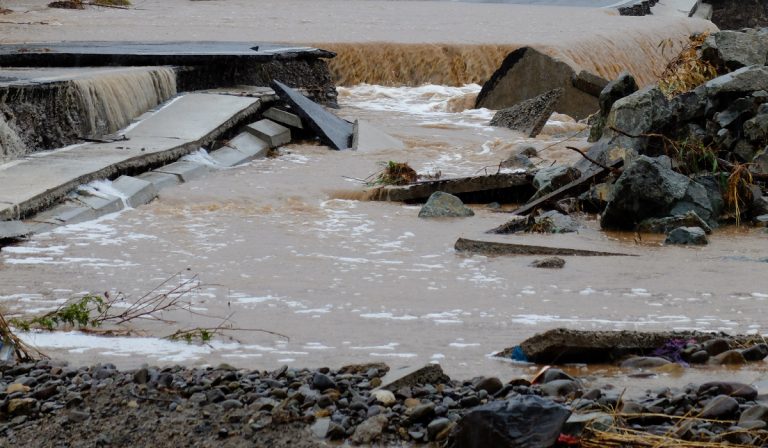 SENAPRED solicita evacuar sectores de La Unión por desborde del río Llollelhue