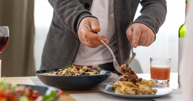 ¿El frío realmente nos hace comer más? Lo que dicen los especialistas