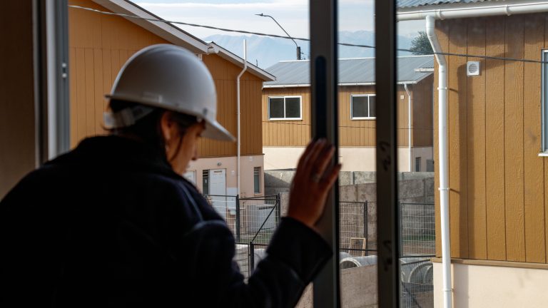 Proyecto habitacional Nuevo Renacer alcanza 88% de avance y beneficiará a 104 familias de Requínoa