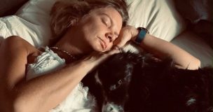 Javiera Acevedo pide ayuda urgente para salvar a su perro Negrito: necesita donantes de sangre