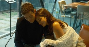 Simón Pesutic y Vivianne Dietz celebraron dos años de amor con emotivos mensajes y románticas postales