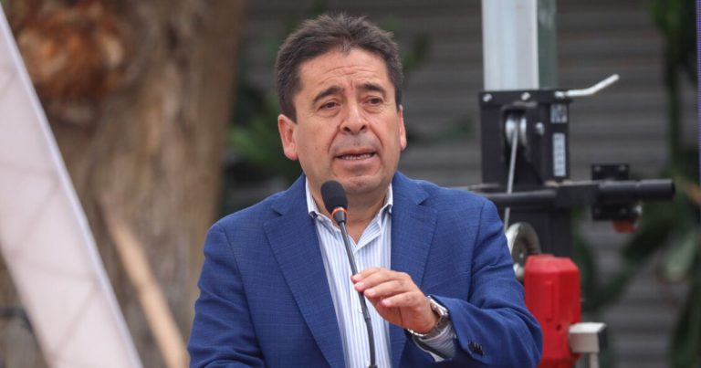 Gobernador de Atacama alerta por emergencia climática: 