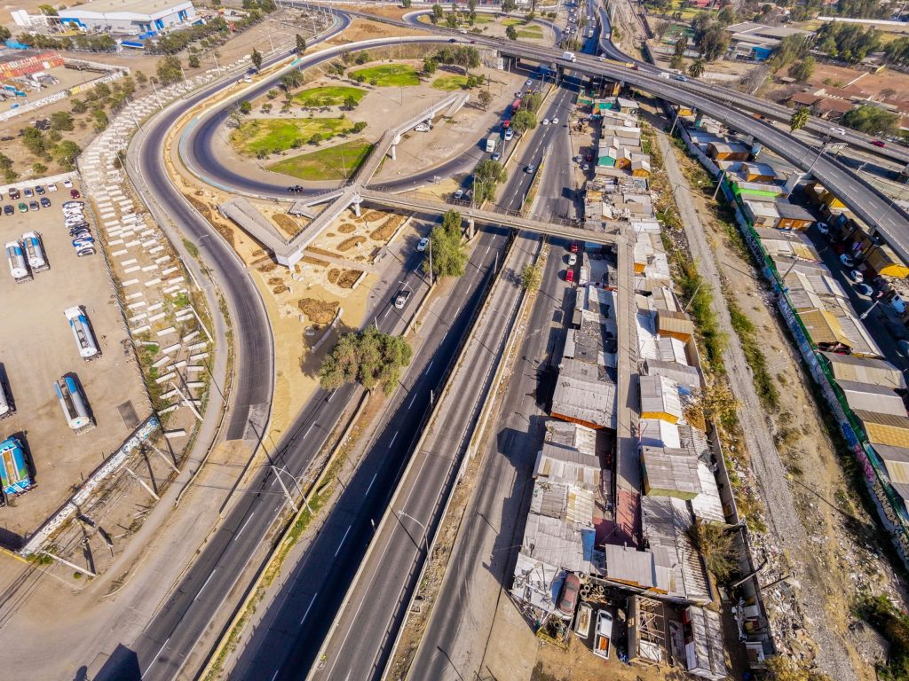 Tras desalojos, Municipalidad de Maipú pedirá a EFE reponer la estación Pajaritos del tren Santiago-Melipilla