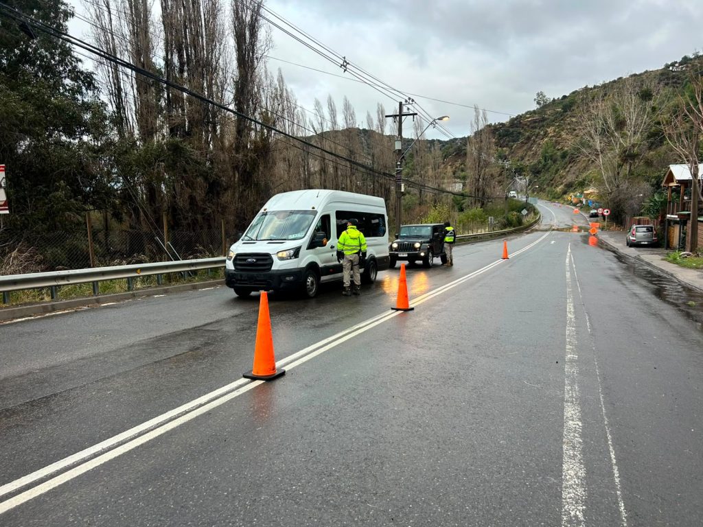 Delegación Presidencial Provincial de Cordillera decreta cierre preventivo de accesos en el sector Las Vertientes