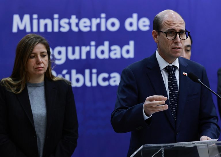 Arrau entrega balance de seguridad: homicidios bajan 17% y aumentan las incautaciones de drogas