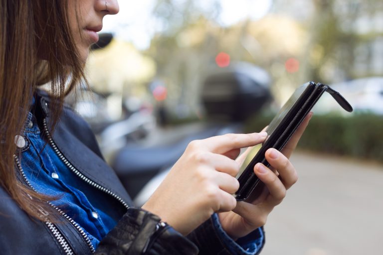 ¿Cómo activar el Roaming Automático de Emergencia? Así puedes mantener la conexión durante el sistema frontal