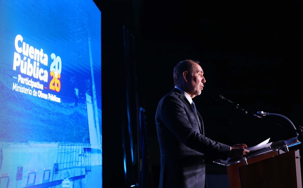 MOP presenta su Cuenta Pública en Chiloé y destaca millonarias inversiones en infraestructura