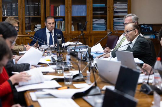 Comisión de Medio Ambiente deriva a Comisión de Trabajo proyecto de reconstrucción