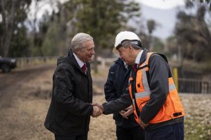 Kast supervisa obras en la Quebrada de Ramón y refuerza llamado al autocuidado por sistema frontal