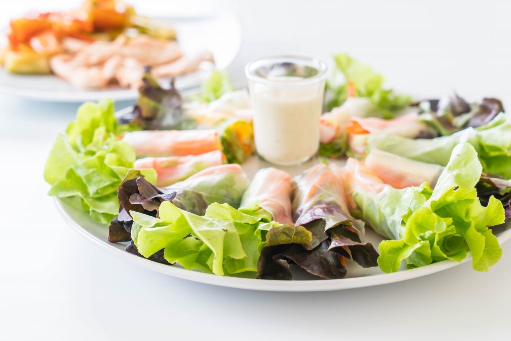 ¿Por qué da más hambre en invierno? Expertas explican la razón y cómo evitar excesos