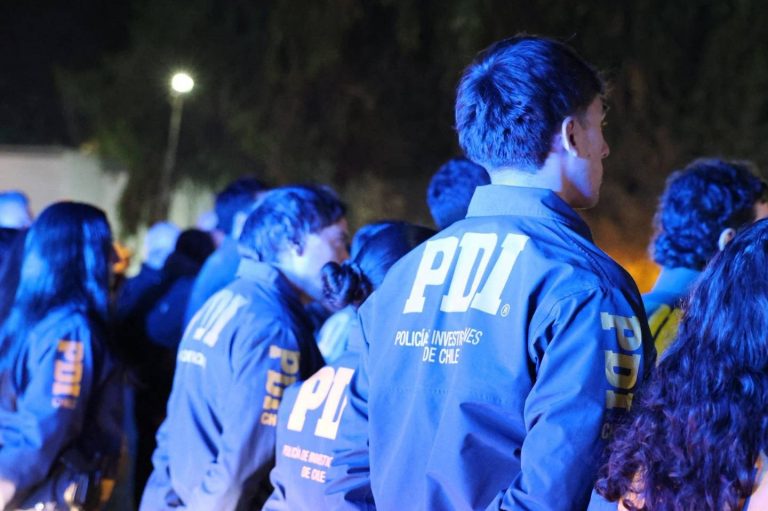 Con drones y 67 carabineros: el masivo operativo policial que desplegó el Gobierno en la RM