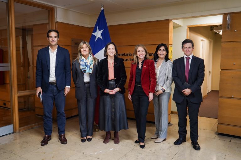 Subsecretaria Estévez y ABAC Chile coordinan agenda de trabajo para impulsar el comercio en APEC