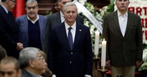 Presidente Kast asiste a velorio de Enrique Krauss y destacó su legado: 