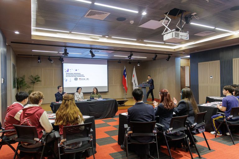 Siete colegios clasifican a la final de las Olimpiadas Nacionales de Educación Financiera 2026