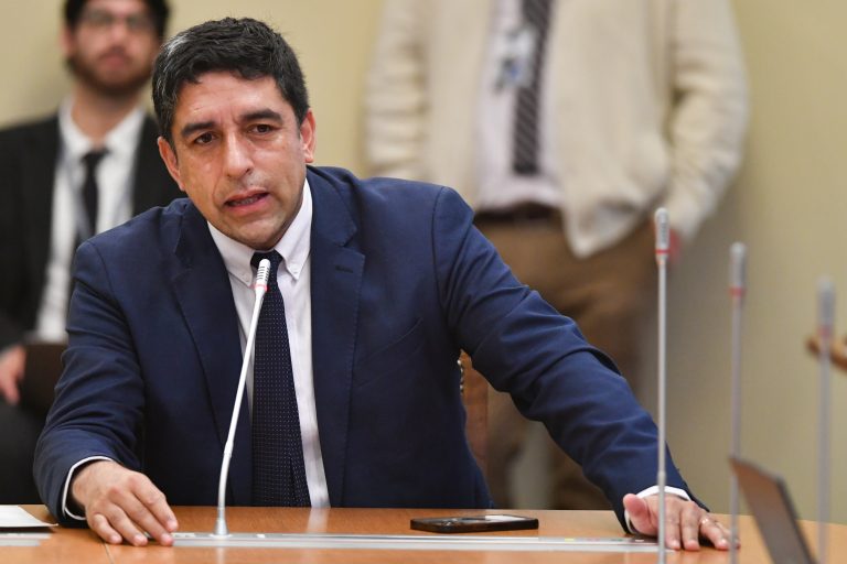 Diputado Barría por caso Junaeb: 