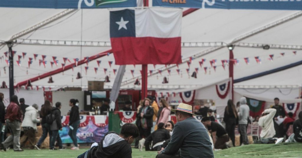 Fonda de Ñuñoa busca emprendedores para Fiestas Patrias: cómo postular a uno de los 40 stands