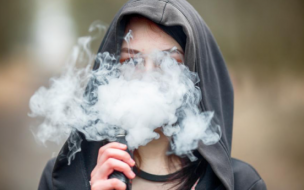 Alertan por auge del vapeo en adolescentes: “Es una puerta de entrada al tabaquismo”