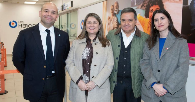 Caja Los Héroes y UDD Ventures lanzan programa de reconversión laboral para fortalecer competencias digitales e inteligencia artificial
