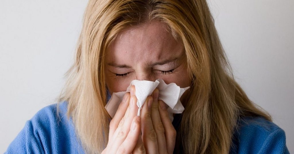 Alergias aumentan ad portas de la primavera: expertos explican las razones y cómo reconocer los síntomas