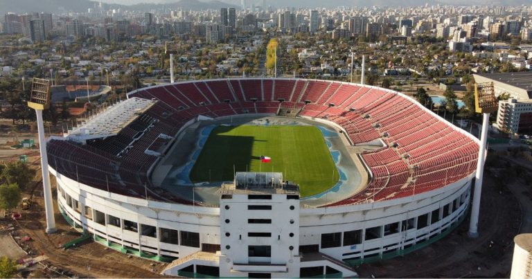 Carabineros encuentra mochila con fuegos pirotécnicos en el Estadio Nacional previo al Superclásico