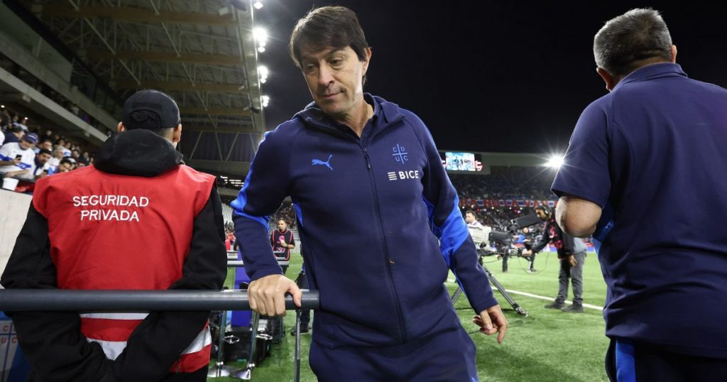 Daniel Garnero apunta contra el arbitraje tras derrota de la UC ante Ñublense: “Me quiere retar en todos los tiros”