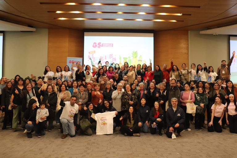 Programa de compostaje beneficiará a organizaciones y colegios de las 52 comunas de la RM