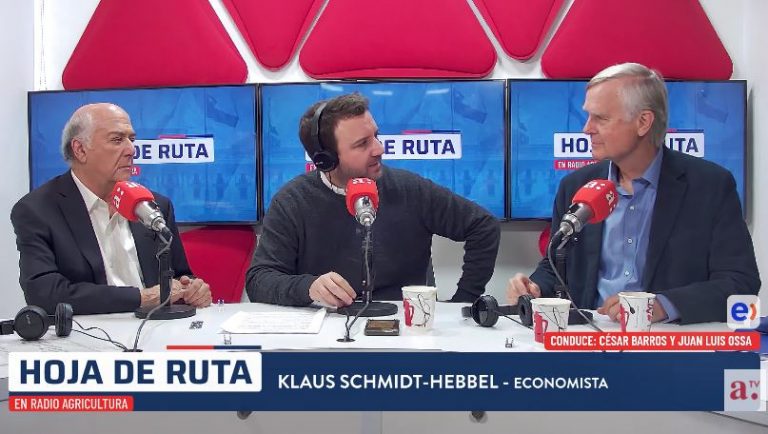 Klaus Schmidt-Hebbel aborda megarreforma, crecimiento y permisología