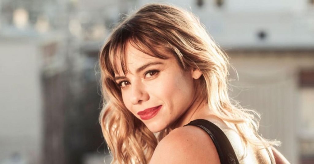María Gracia Omegna protagoniza “Las cosas extraordinarias” en nueva temporada teatral en Santiago