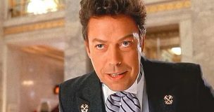 Luto en Hollywood: murió Tim Curry, inolvidable actor de “It” y “The Rocky Horror Picture Show”
