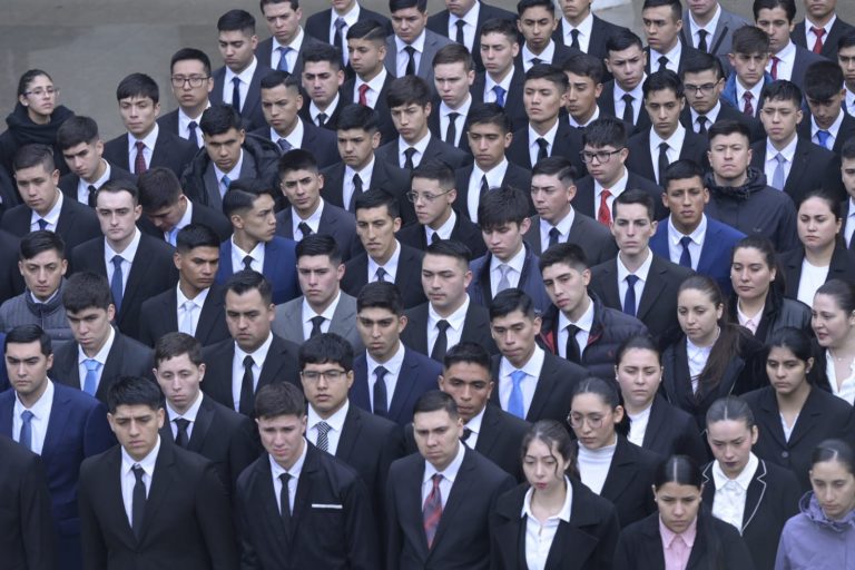 Carabineros recibe a 600 nuevos alumnos: así será su proceso de formación institucional