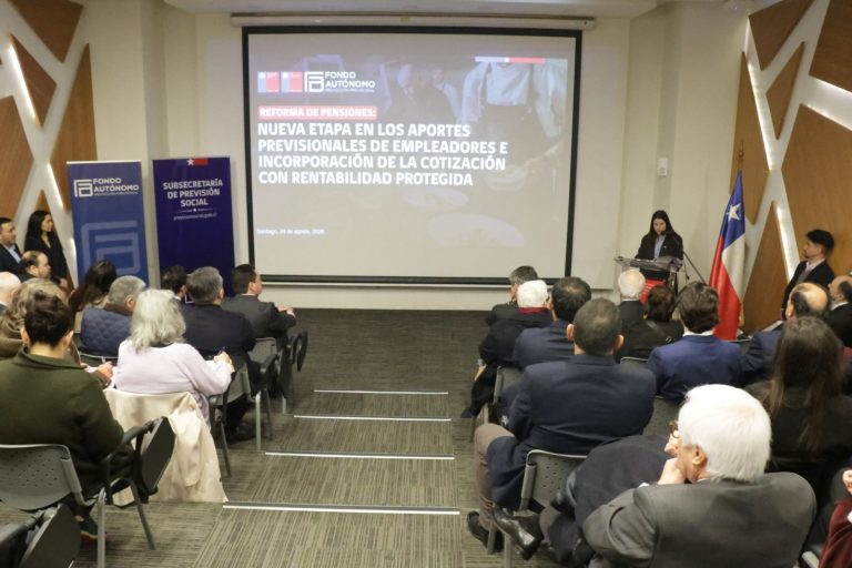 Autoridades detallan nueva cotización de cargo del empleador que comienza en agosto y complementará futuras pensiones