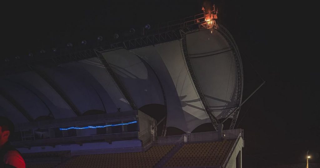 Video | Explosión de transformador en estadio de Quillota obliga a suspender duelo de Deportes Limache y Ñublense