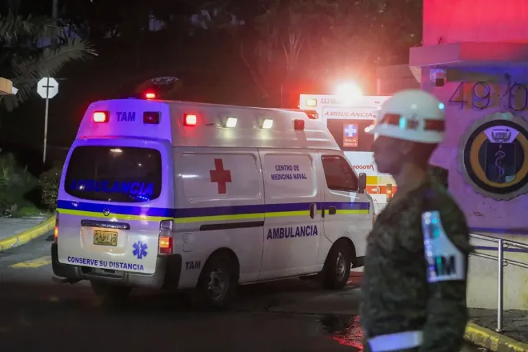 Derrumbe en mina de oro deja 13 muertos y siete heridos en Colombia
