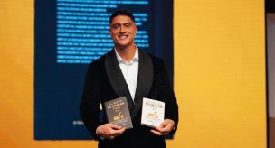 Sammis Reyes inicia gira para presentar su libro: cobrará $39.990 por encuentro con seguidores