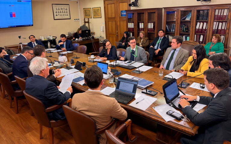 Chile avanza en su primer acuerdo comercial con el Caribe: estos productos tendrán arancel cero