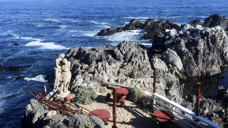Encuentran cadáver de una mujer en una playa en El Tabo: PDI confirma intervención de terceros