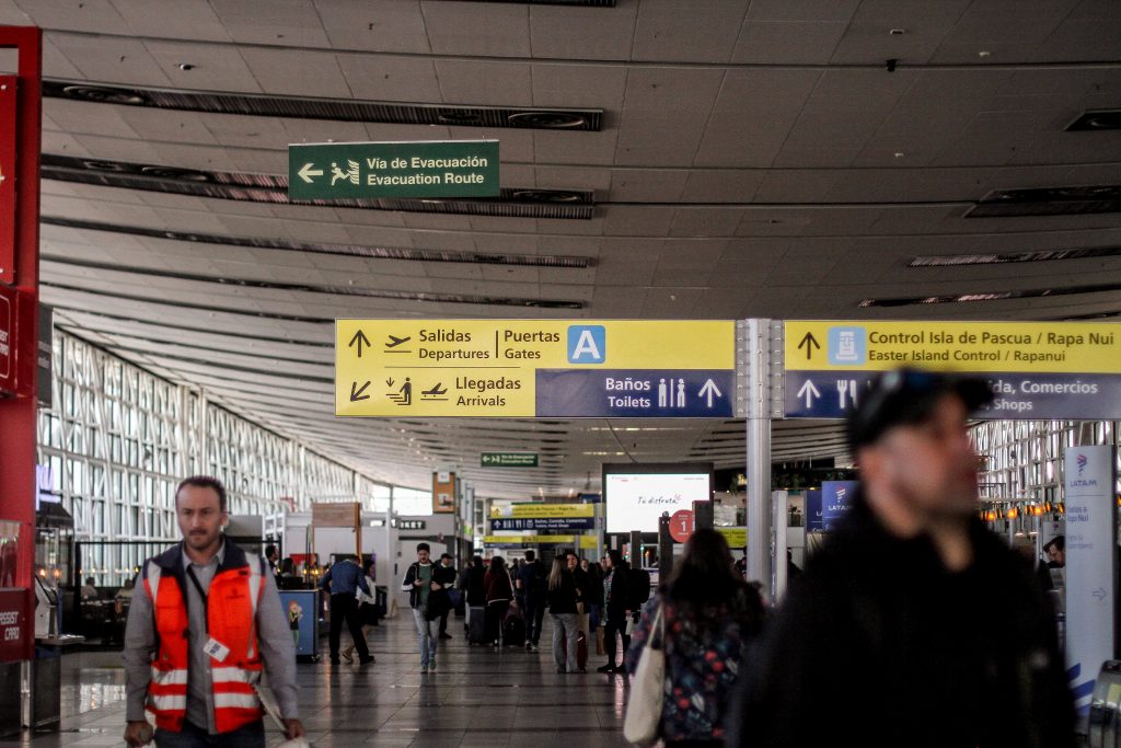 ¿Viajas en avión para Fiestas Patrias? Aeropuerto de Santiago entrega importante recomendación a pasajeros