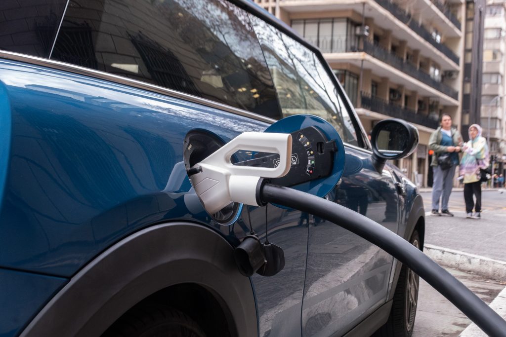 Electromovilidad en Chile: SEC revela fuerte aumento de cargadores para vehículos eléctricos