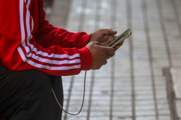 Mercado laboral no levanta cabeza: llegó a 9,6% entre junio y agosto