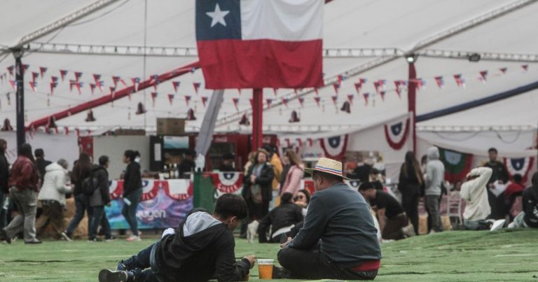 ¿Vas a una fonda con niños? 8 recomendaciones para evitar extravíos durante Fiestas Patrias