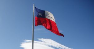 ¿Debo poner la bandera este 18? Revisa cuándo es obligatoria y las multas por incumplir
