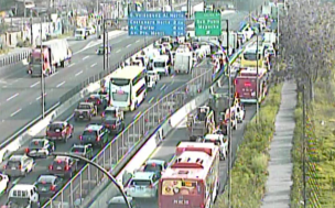 Grave choque en General Velásquez provoca desvío total por operativo de Carabineros