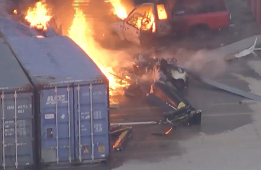 Helicóptero de NBC se estrella en Los Ángeles y deja tres muertos: cubría otro accidente