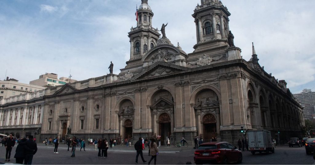 Te Deum Ecuménico: Revisa el horario de la ceremonia y los cortes de tránsito en el centro de Santiago