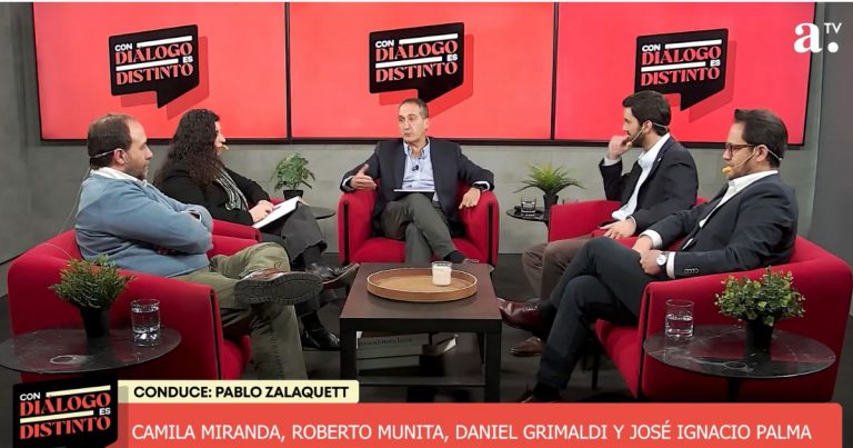 Seis meses de Gobierno: Panel debate impacto de la megareforma y próximos desafíos de La Moneda